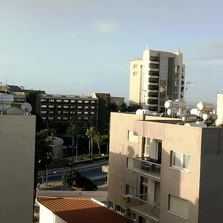 Fantastic 1 Bed By The Sea Opposite 4 Seasons Apartament