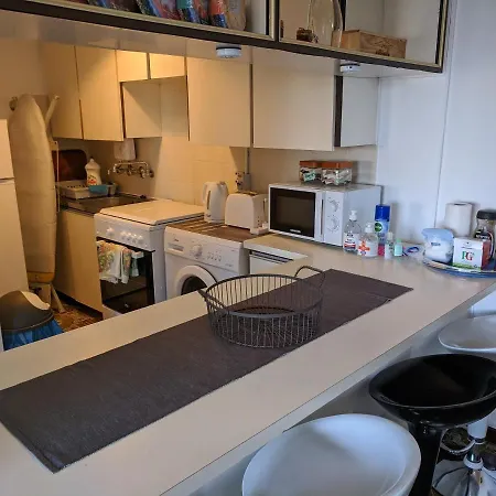 Fantastic 1 Bed By The Sea Opposite 4 Seasons