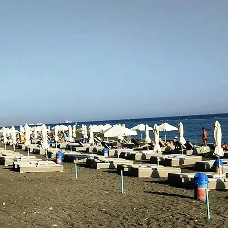 Fantastic 1 Bed By The Sea Opposite 4 Seasons Apartament *