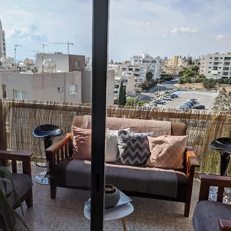 Fantastic 1 Bed By The Sea Opposite 4 Seasons *